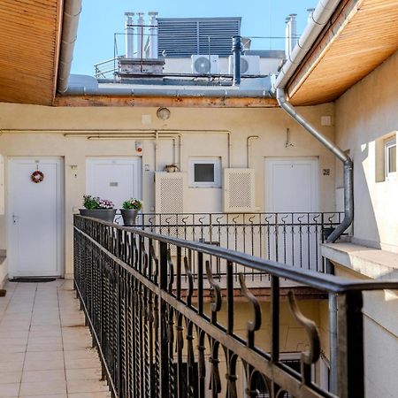 בודפשט Cozy Flat In The Heart Of Buda מראה חיצוני תמונה